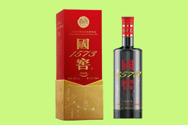 南阳桐柏县回收国窖1573.jpg